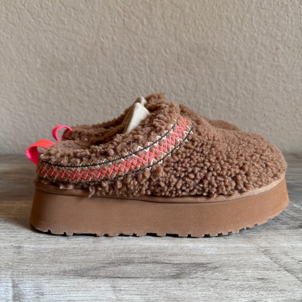 UGG Tazz Braid Platform Slippers Women’s Size 7 Hardwood Color - Picture 2 of 16